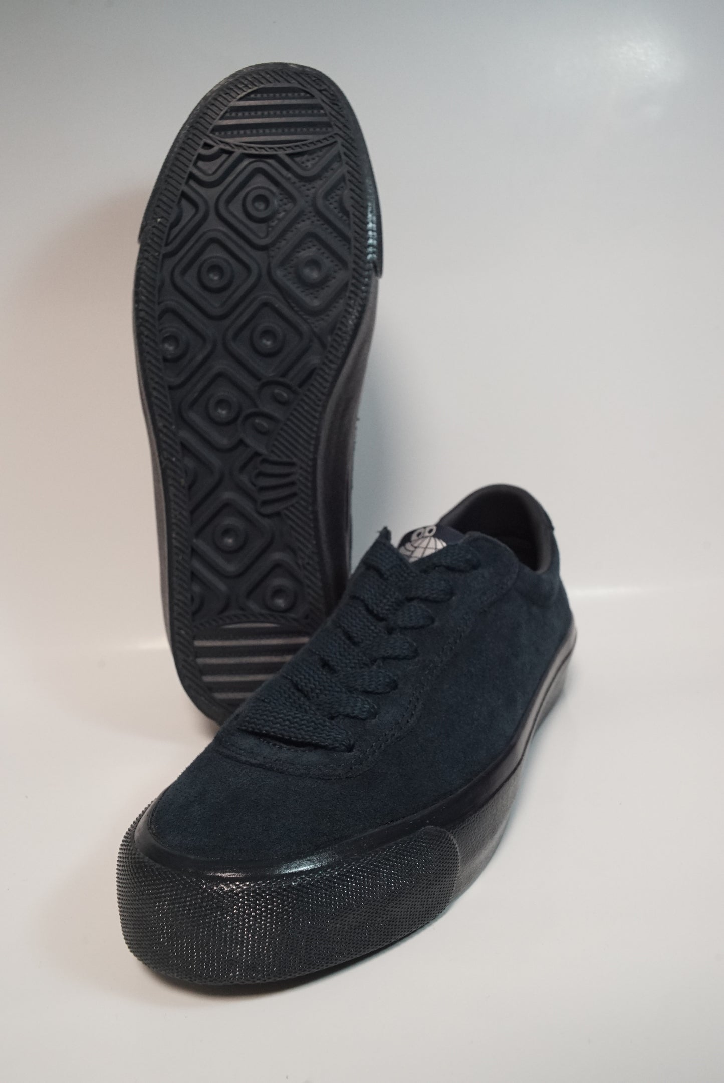 VM001 Suede (Full Dip Dress Blues)