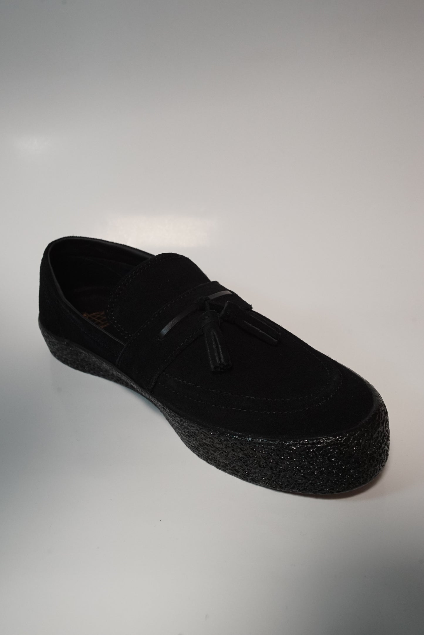 VM005 Loafer (Black/Black)
Last Resort